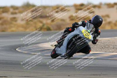 media/Feb-27-2022-CVMA (Sun) [[a3977b6969]]/Race 6 500 Supersport-350 Supersport (Holeshot)/